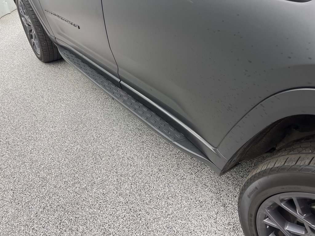 Used 2023 Jeep Grand Cherokee L Summit w/ High Altitude Package image 9