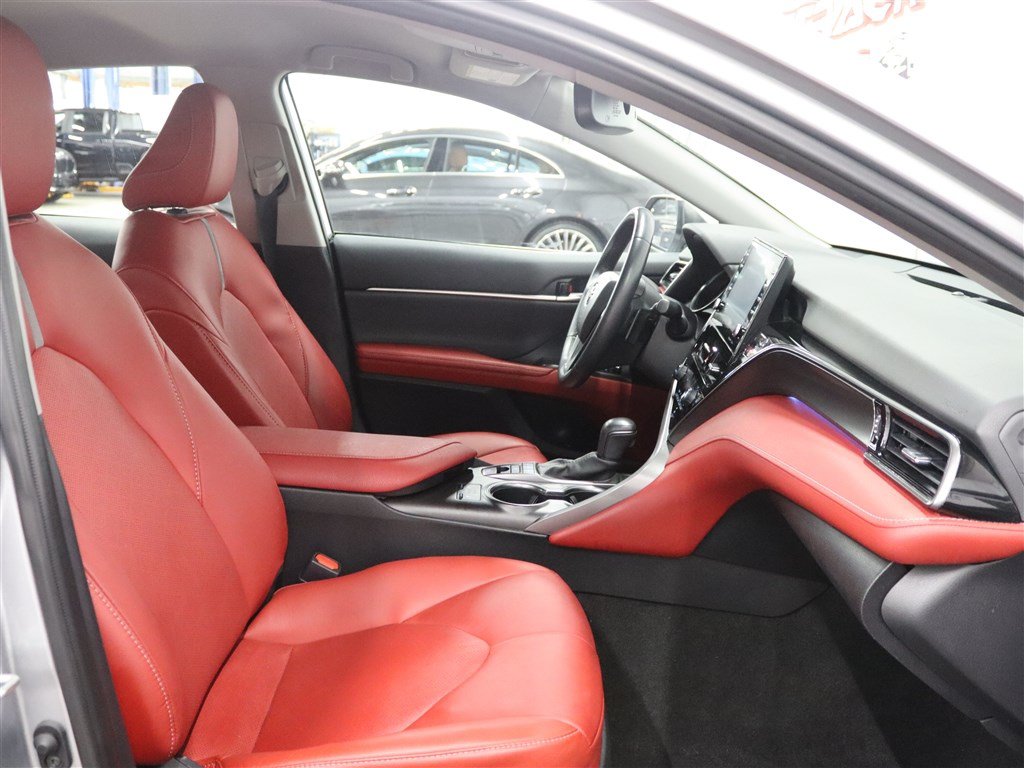 Used 2024 Toyota Camry XSE FWD image 28