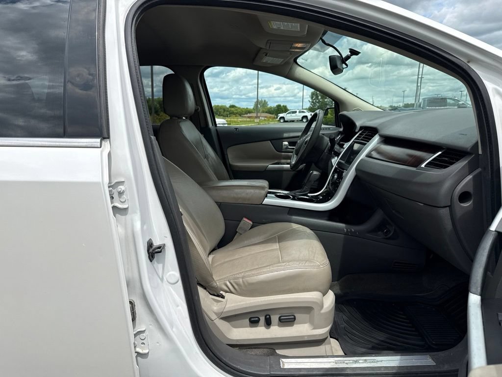 Used 2012 Ford Edge Limited w/ Trailer Tow Package FWD image 11
