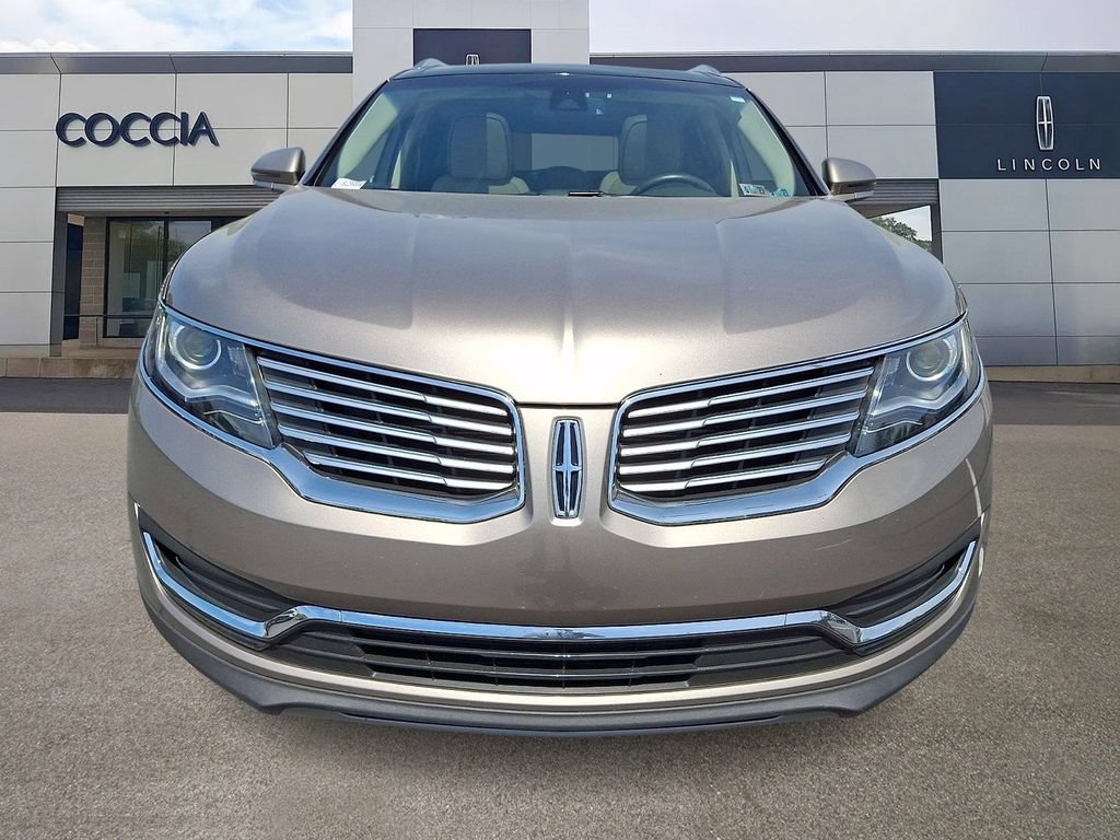 Used 2018 Lincoln MKX Reserve w/ Lincoln MKX Climate Package AWD/4WD image 2