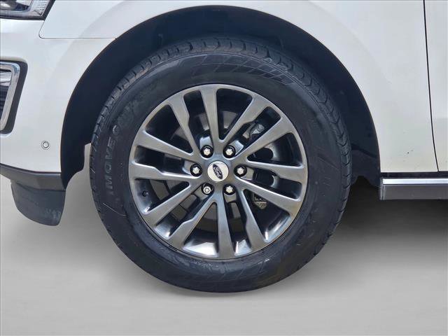 Used 2021 Ford Expedition Limited RWD image 14