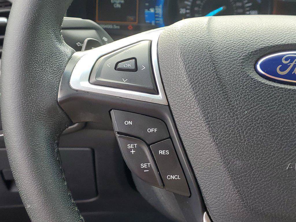 Used 2015 Ford Edge SEL w/ Equipment Group 201A AWD/4WD image 9