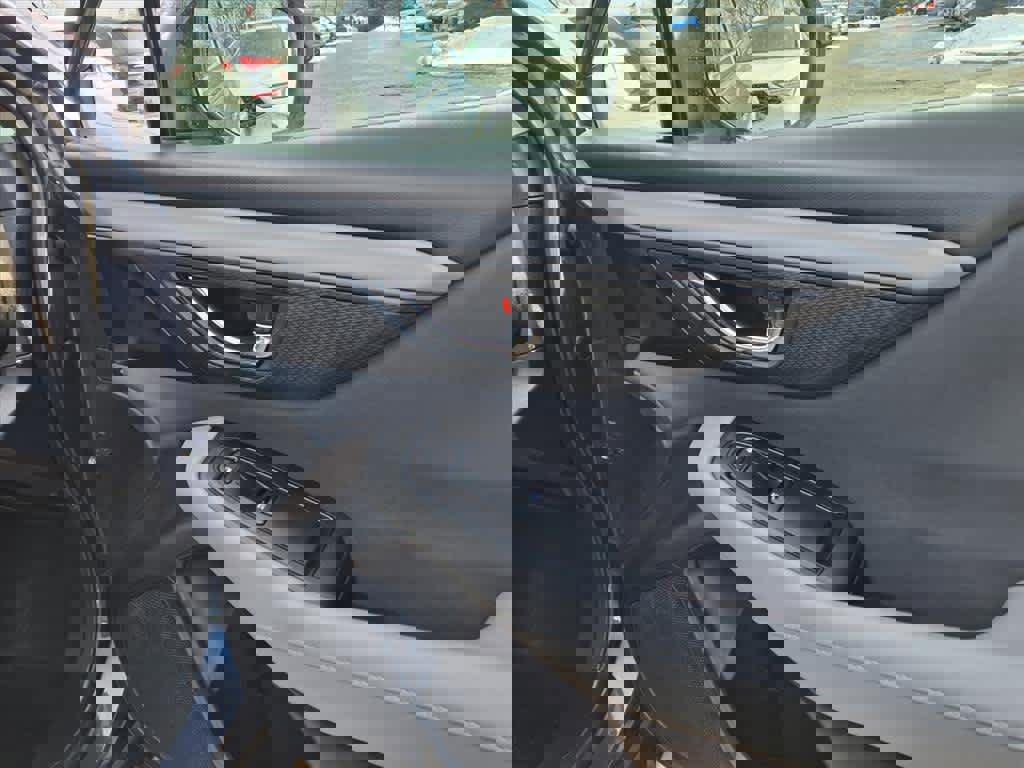 Used 2025 Subaru Outback Premium image 24