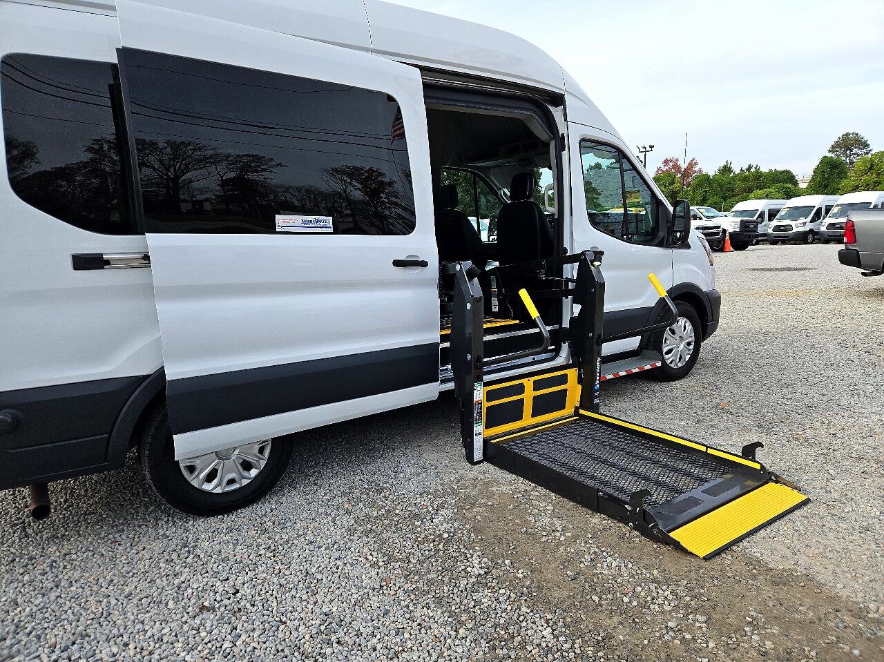 Used 2020 Ford Transit 350 XL image 12