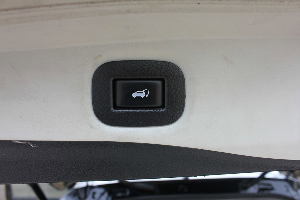 Used 2017 Nissan Rogue SL AWD/4WD image 44