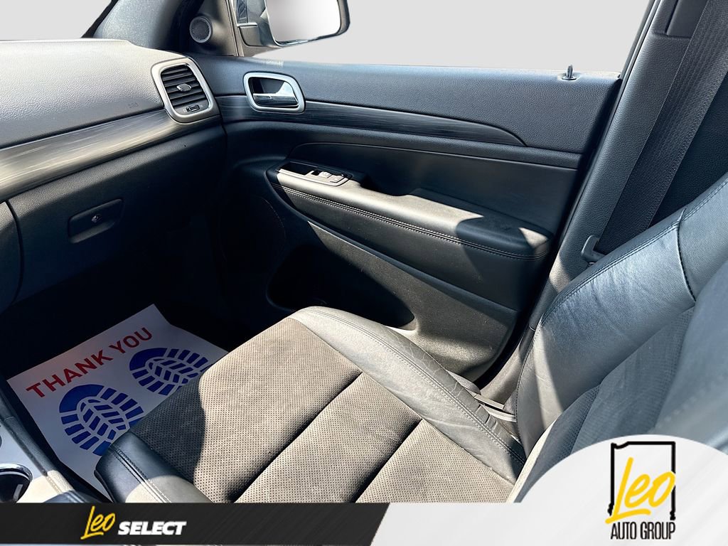 Used 2022 Jeep Grand Cherokee Laredo X image 22