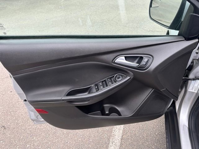 Used 2016 Ford Focus SE image 14
