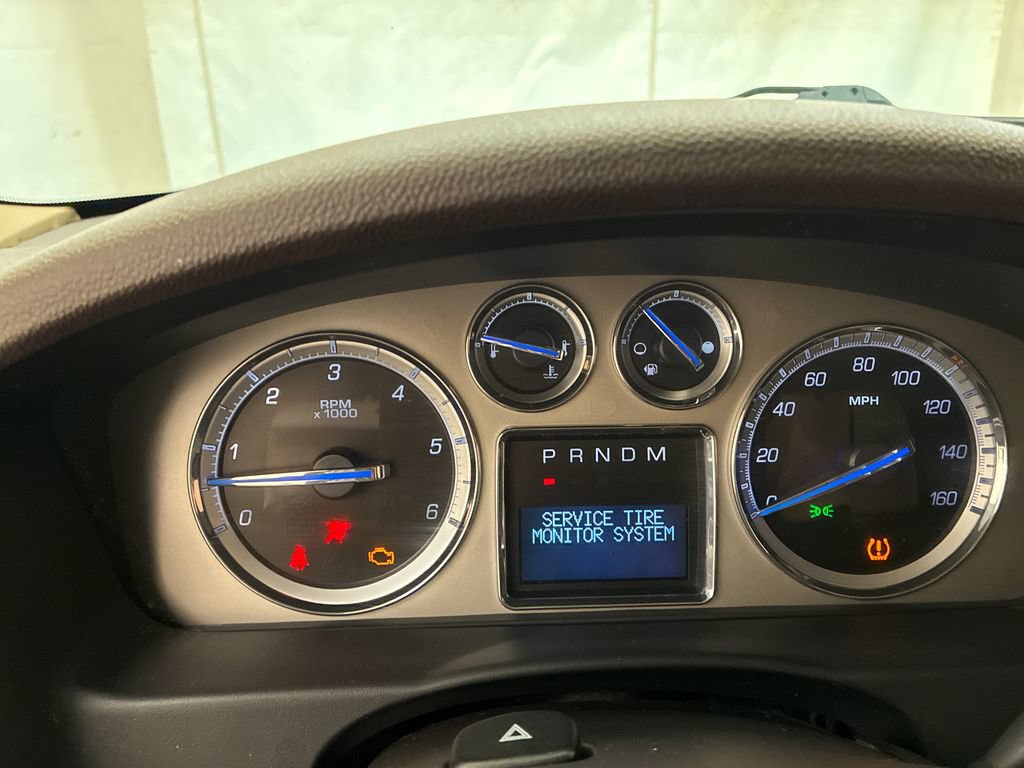 Used 2010 Cadillac Escalade Premium AWD/4WD image 13