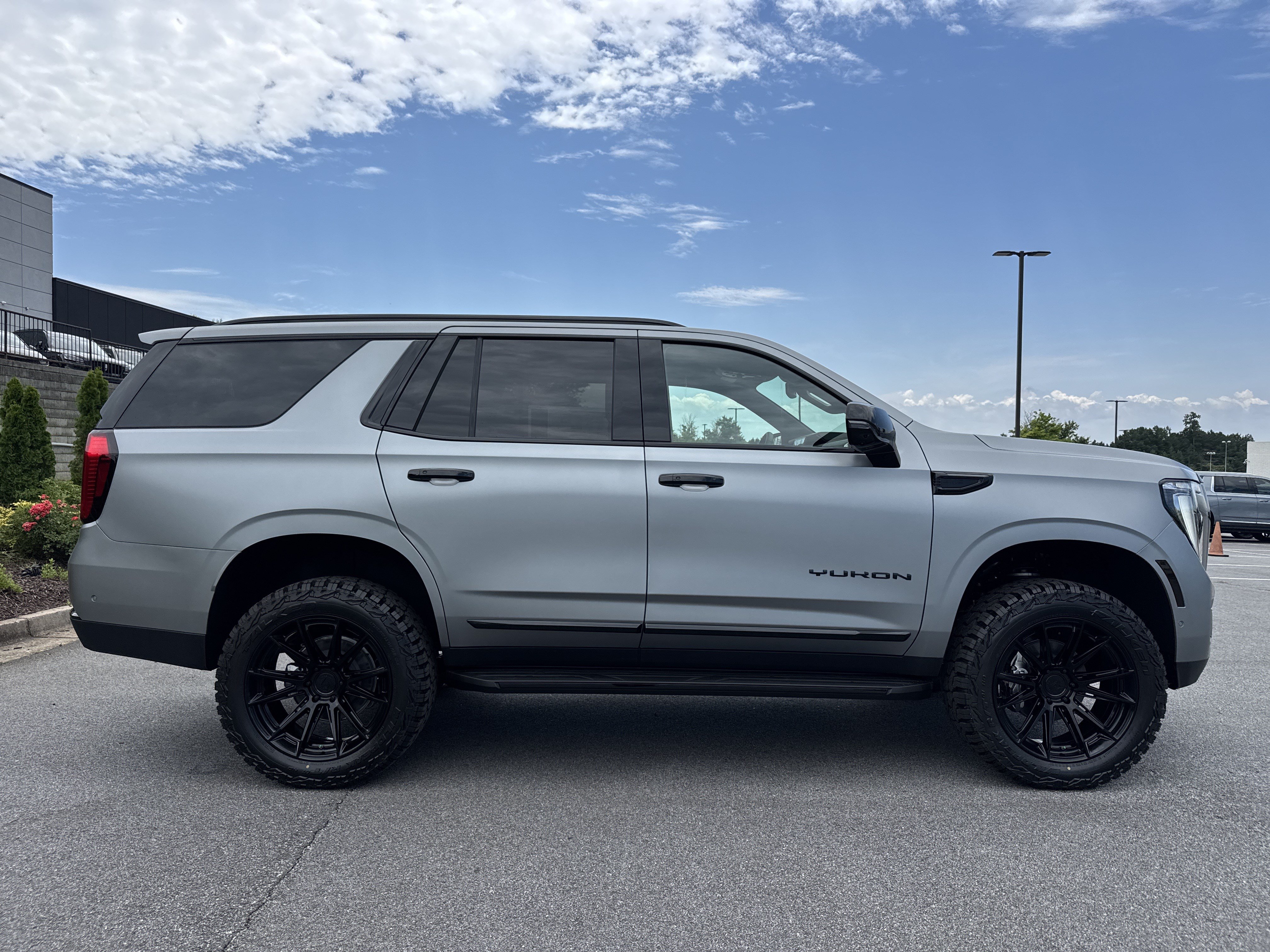 New 2026 GMC Yukon Elevation AWD/4WD image 11