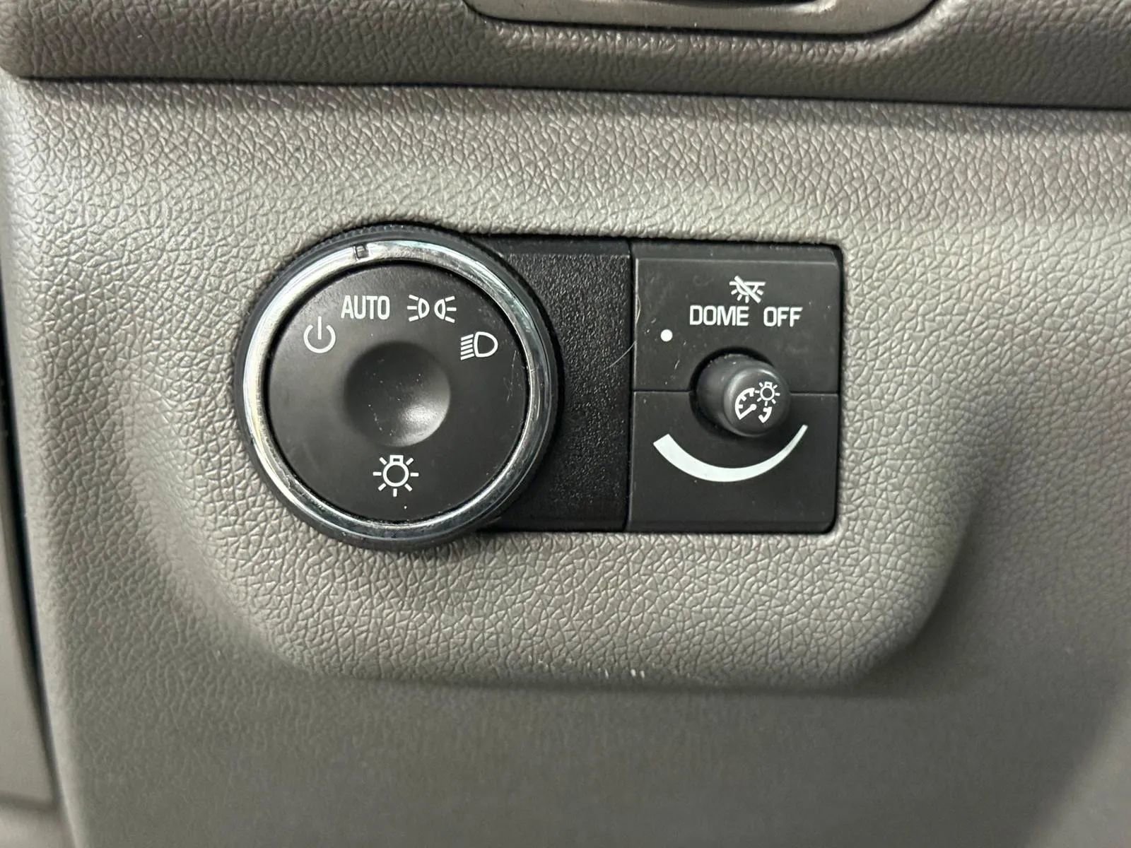 Used 2013 Chevrolet Traverse LS image 40