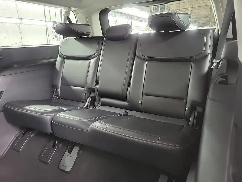 Used 2025 Ford Expedition Max Platinum AWD/4WD image 13