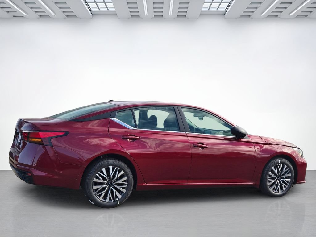 New 2026 Nissan Altima 2.5 SV FWD image 3
