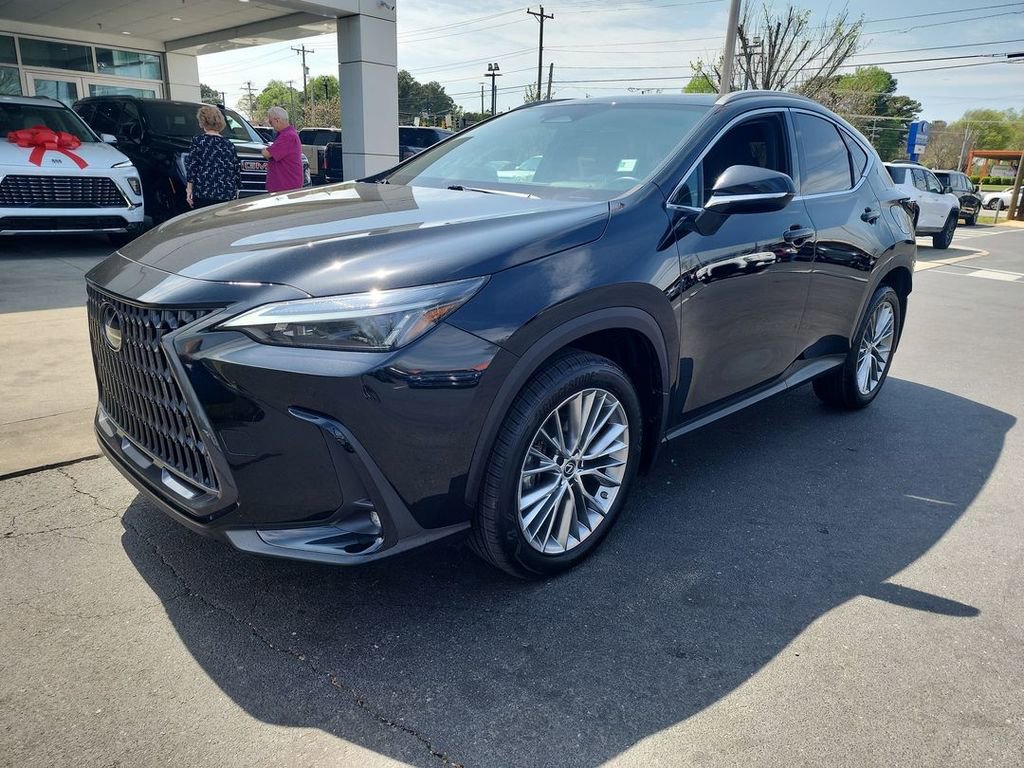 Used 2023 Lexus NX 350h AWD image 4