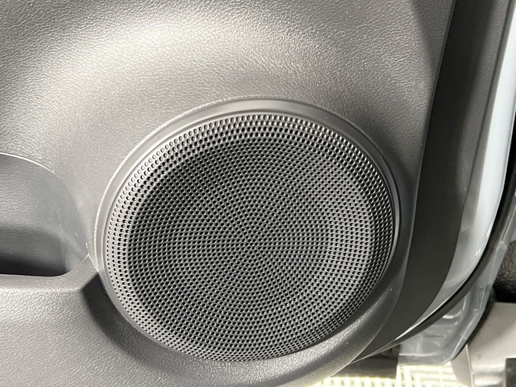 Used 2024 Nissan Kicks SR w/ SR Premium Package image 18