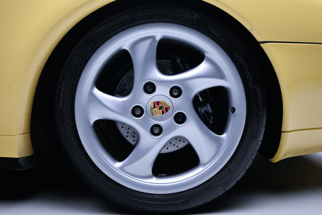 Used 1997 Porsche 911 Carrera RWD image 33