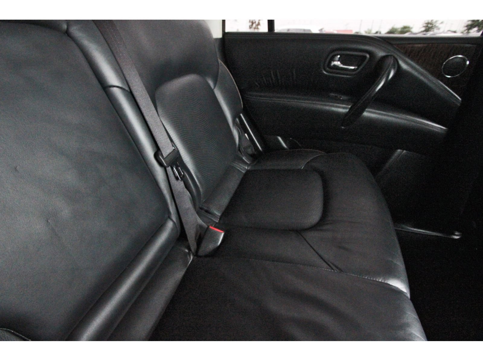 Used 2017 Nissan Armada Platinum RWD image 15