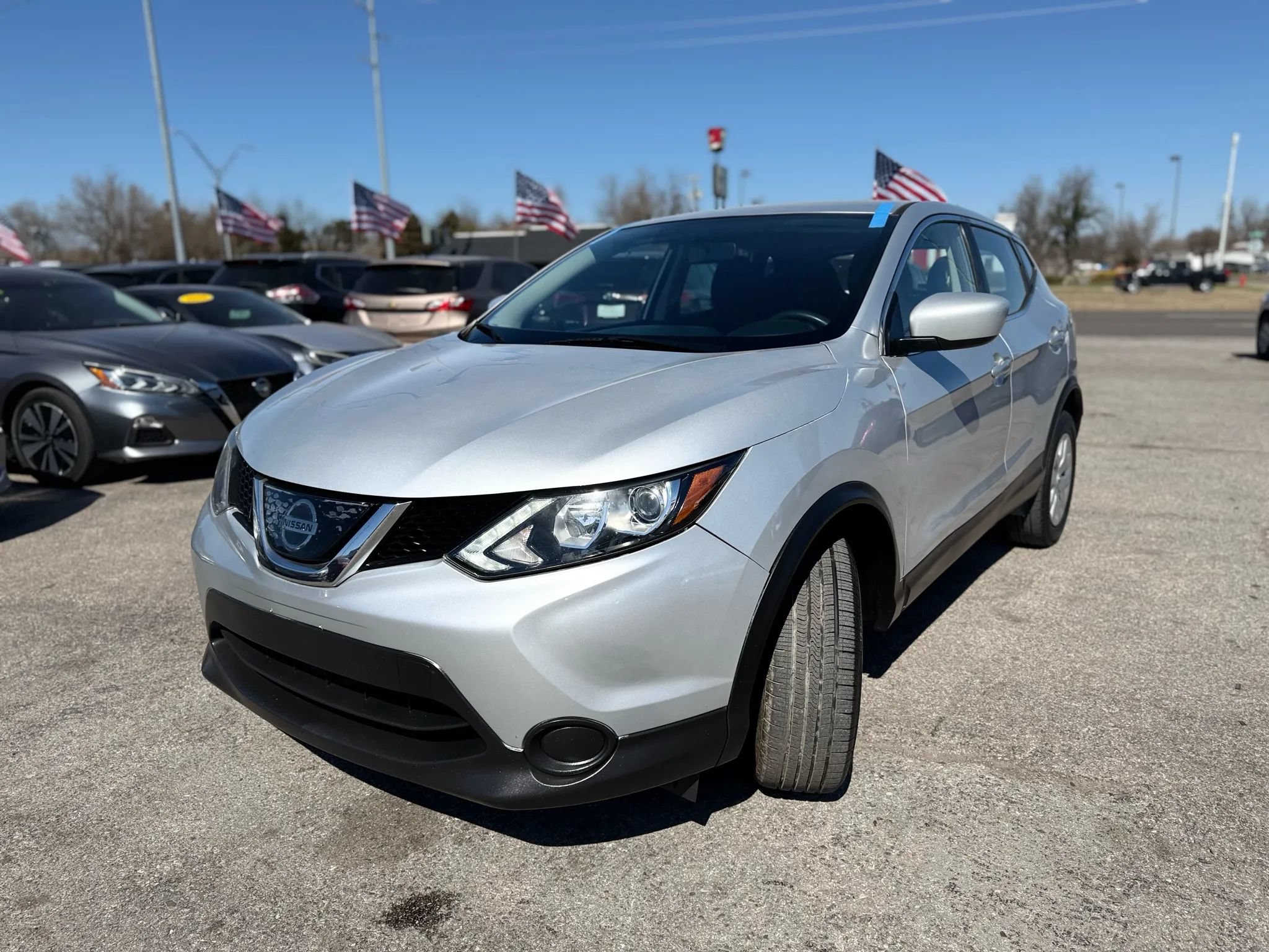 Used 2018 Nissan Rogue Sport S FWD image 7