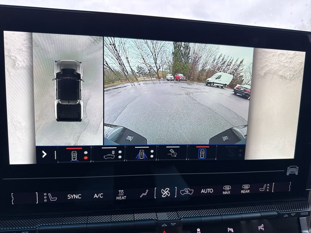Used 2024 GMC Hummer EV 3X w/ Omega Edition image 31