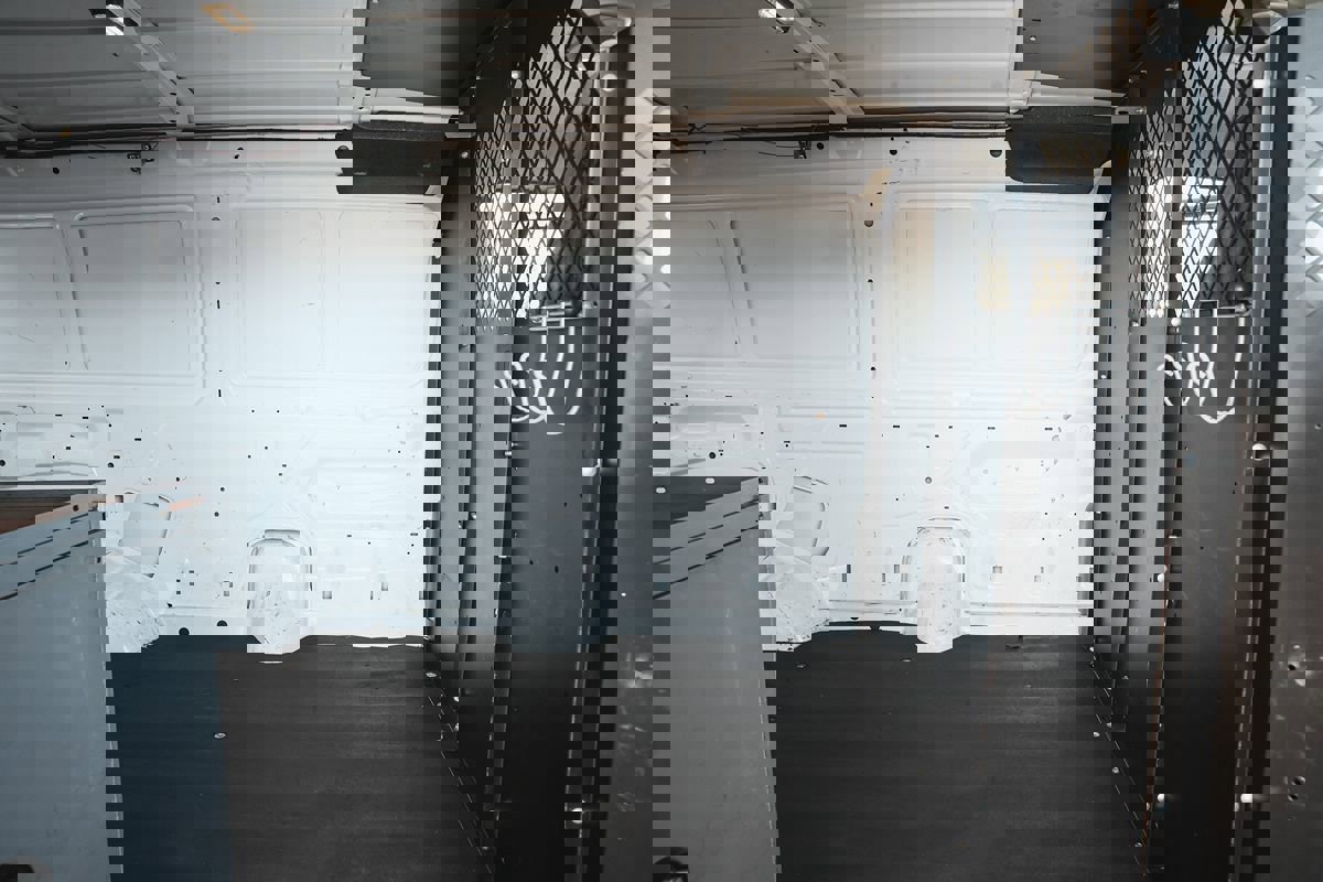 Used 2013 Ford E-150 and Econoline 150 image 10