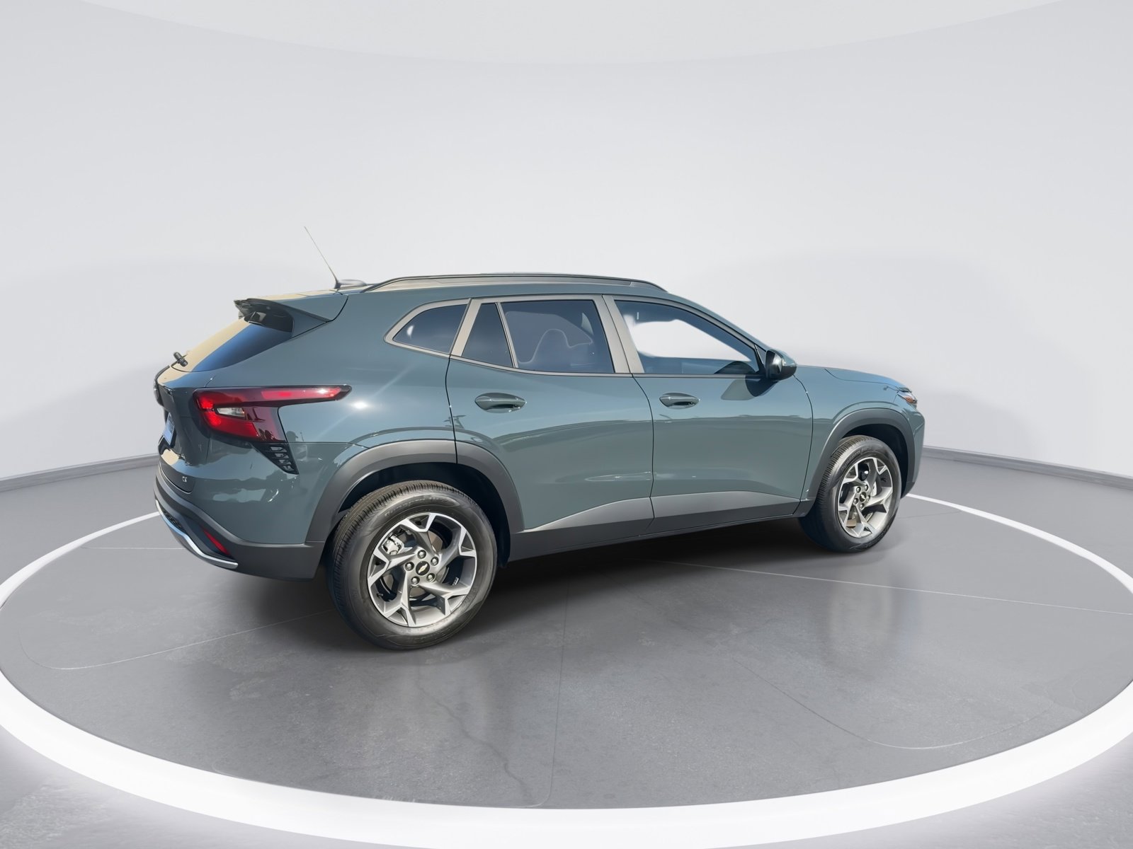 Used 2025 Chevrolet Trax LT image 9