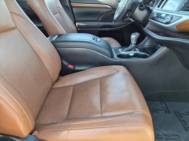 Used 2019 Toyota Highlander Limited FWD image 20