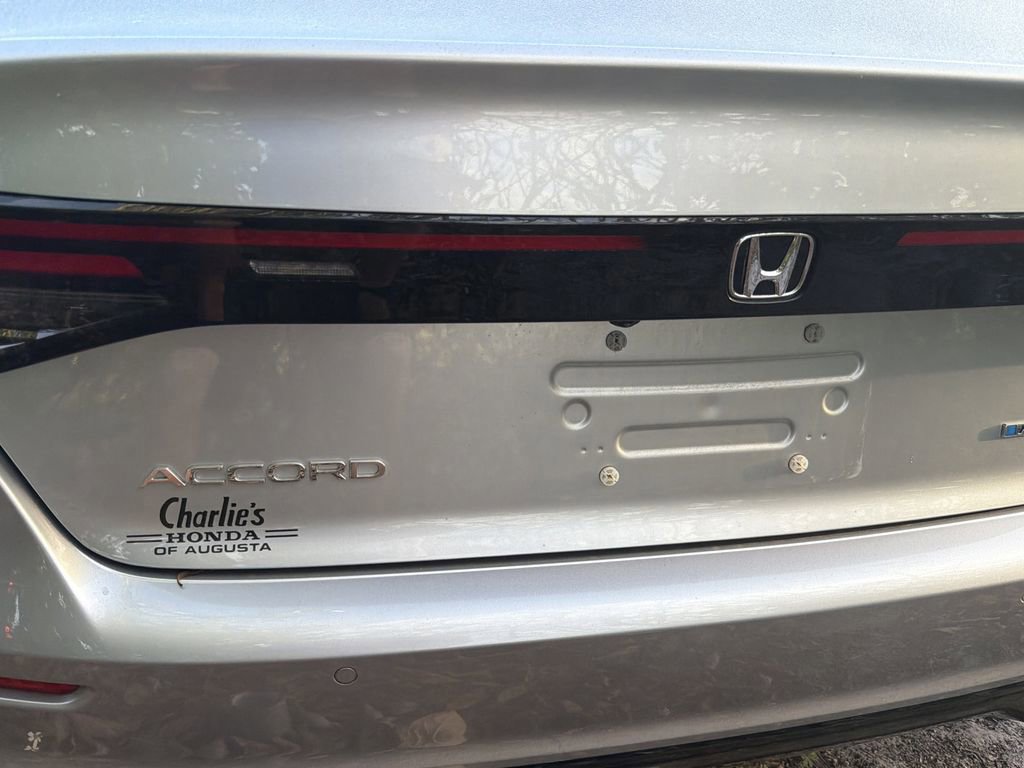 Used 2024 Honda Accord EX-L image 9