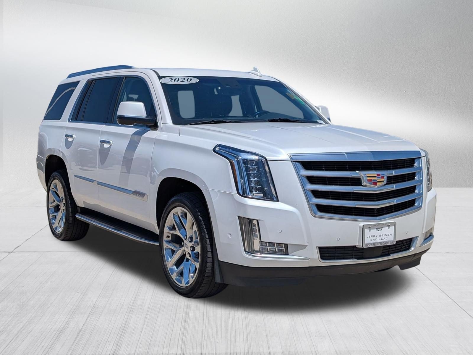 Used 2020 Cadillac Escalade Premium Luxury AWD/4WD image 7