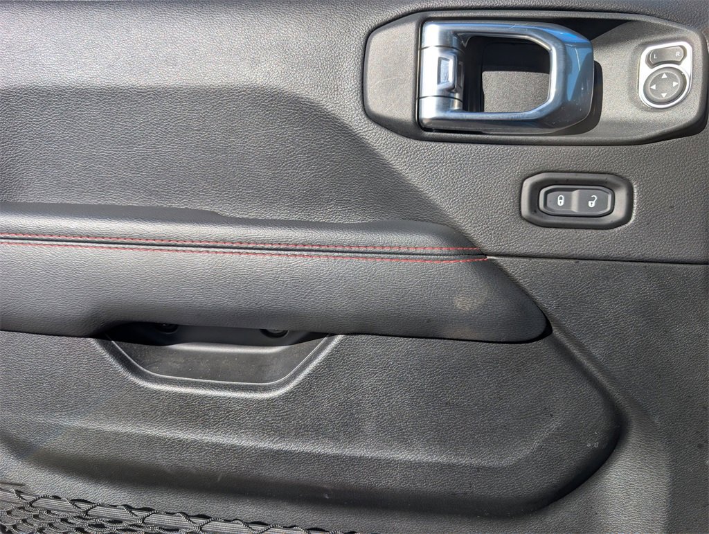 Used 2022 Jeep Wrangler Unlimited Rubicon w/ Steel Bumper Group image 13