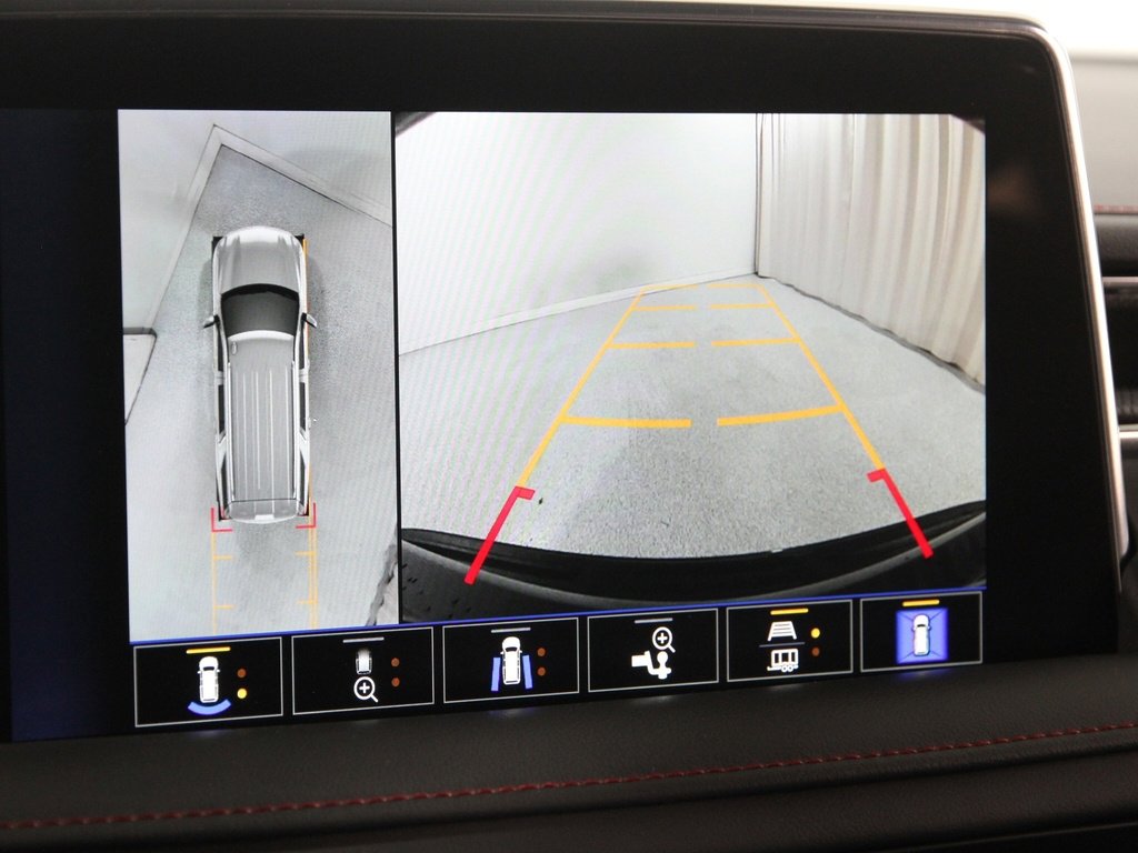 Used 2022 Chevrolet Tahoe RST w/ Luxury Package image 16