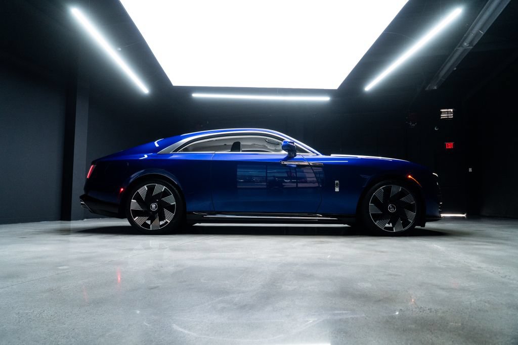 Used 2024 Rolls-Royce Spectre w/ Spectre Launch Package AWD/4WD image 10
