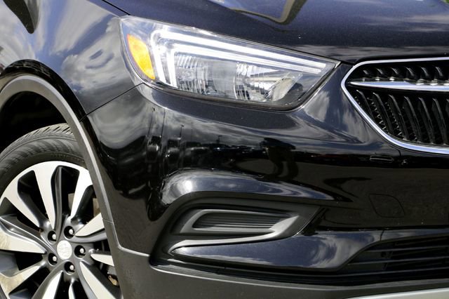 Used 2022 Buick Encore Preferred w/ Safety Package image 3