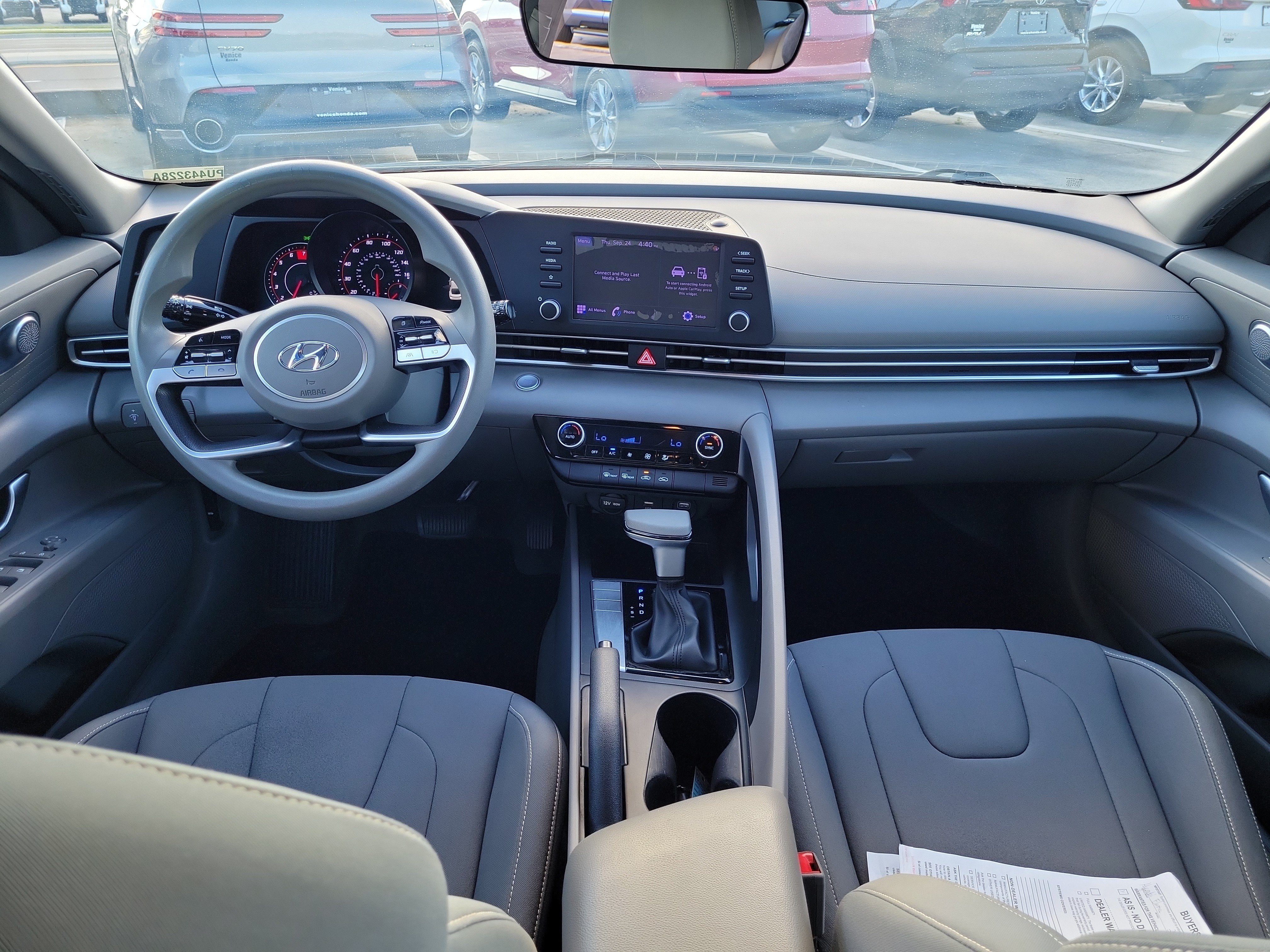 Used 2023 Hyundai Elantra SEL FWD image 14
