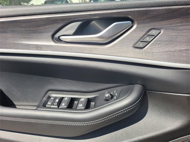 New 2025 Jeep Grand Cherokee Limited image 22