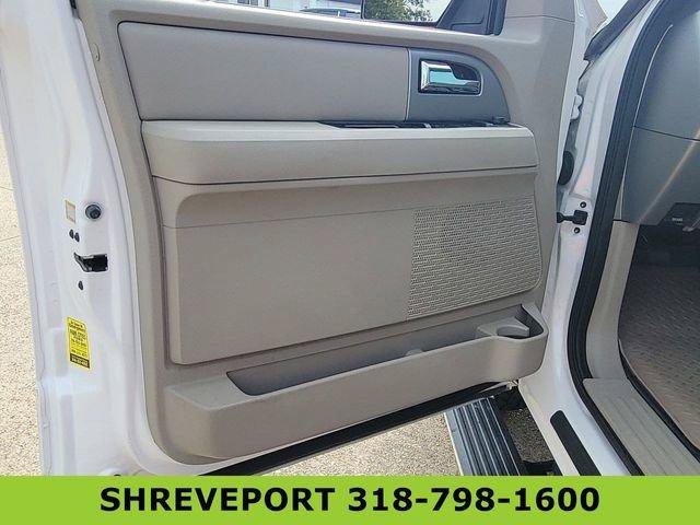 Used 2013 Ford Expedition Limited RWD image 22