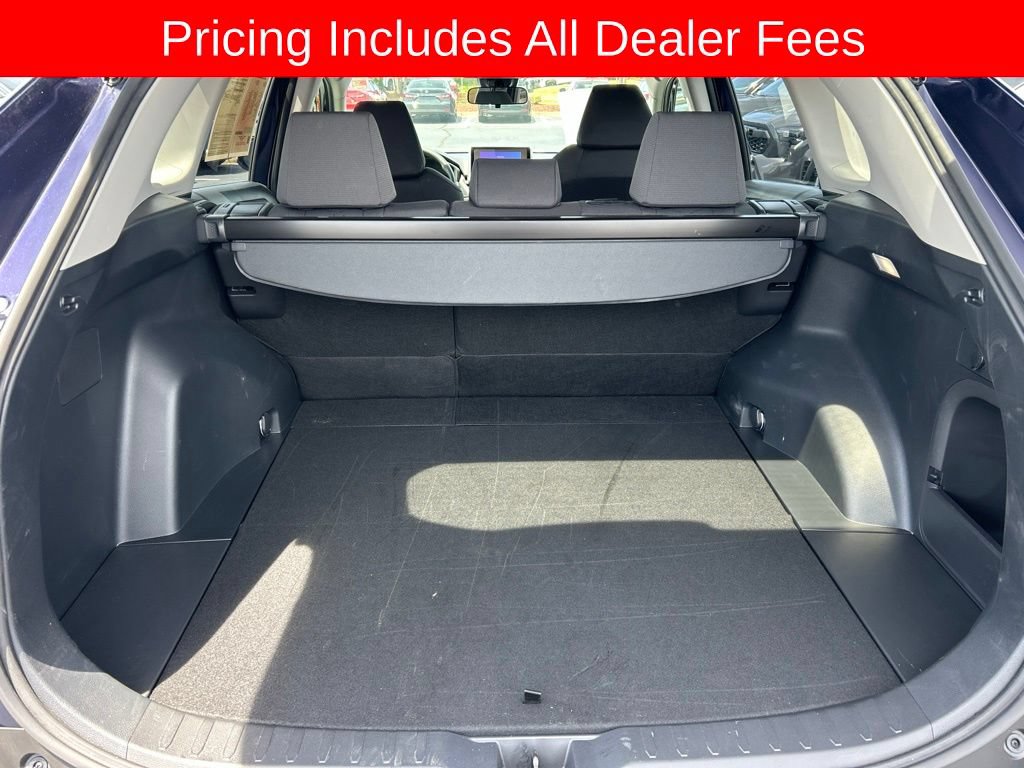 Used 2025 Toyota RAV4 XLE AWD/4WD image 14