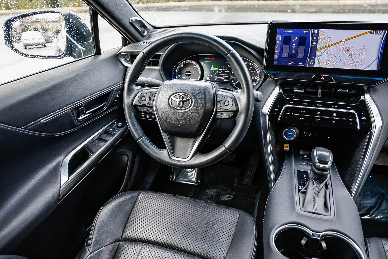 Used 2021 Toyota Venza Limited image 14