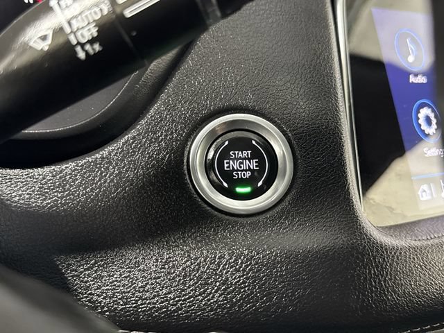 Used 2023 Cadillac XT4 Premium Luxury AWD/4WD image 16