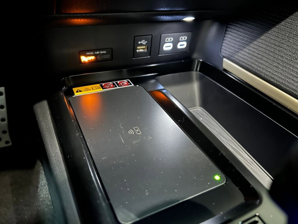 New 2026 Toyota Camry Hybrid image 28