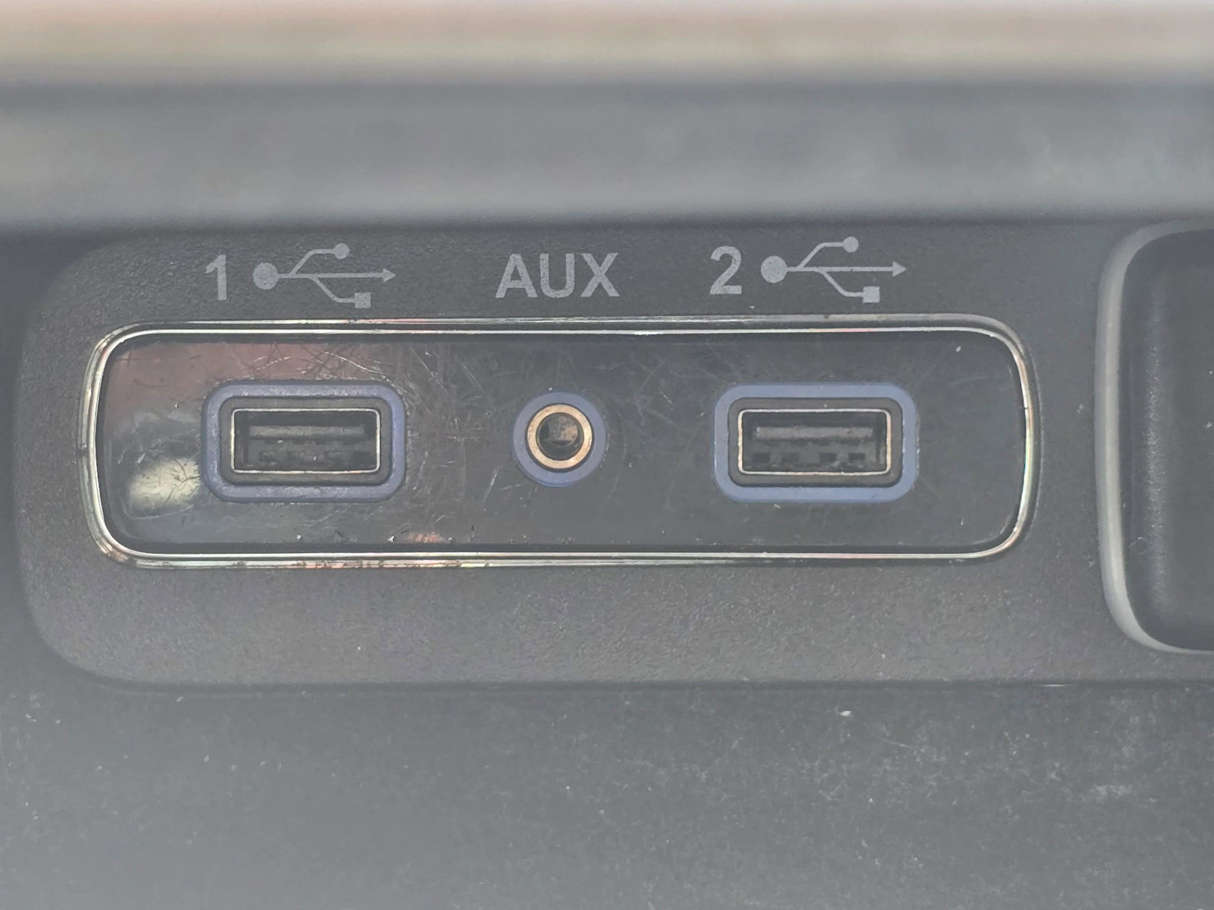 Used 2019 Jeep Grand Cherokee Limited image 30