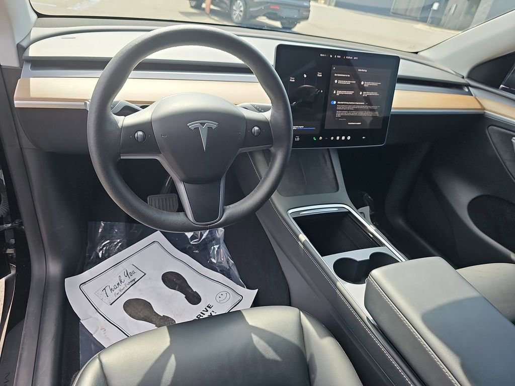 Used 2023 Tesla Model Y Long Range AWD/4WD image 21