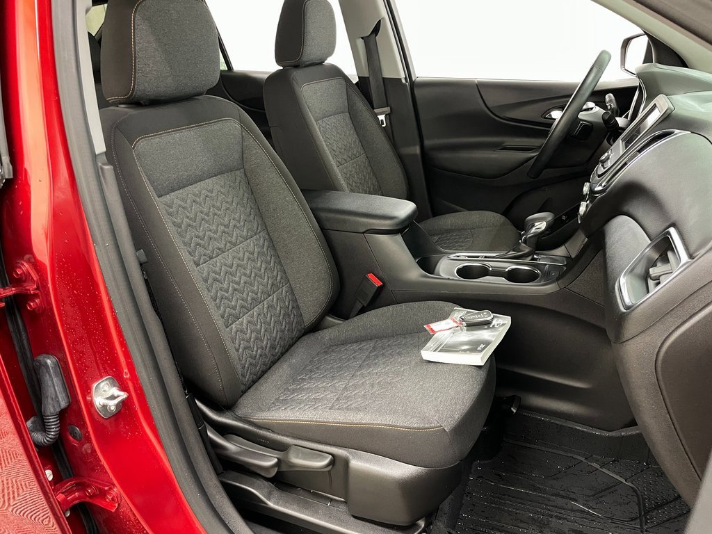 Used 2024 Chevrolet Equinox LT w/ LPO, Floor Liner Package image 37