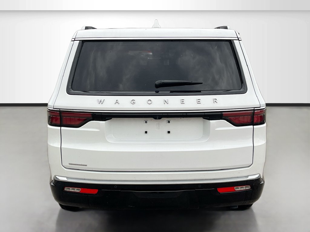 Used 2023 Jeep Wagoneer 4WD w/ Premium Group I image 6