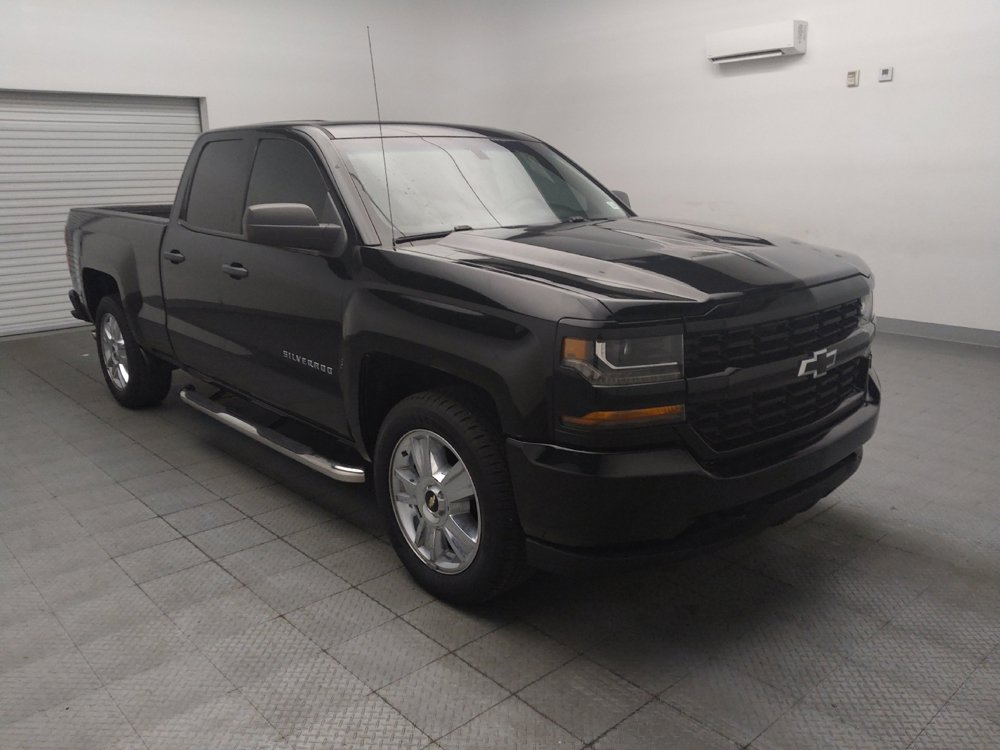 Used 2018 Chevrolet Silverado 1500 Custom w/ Trailering Package RWD image 13