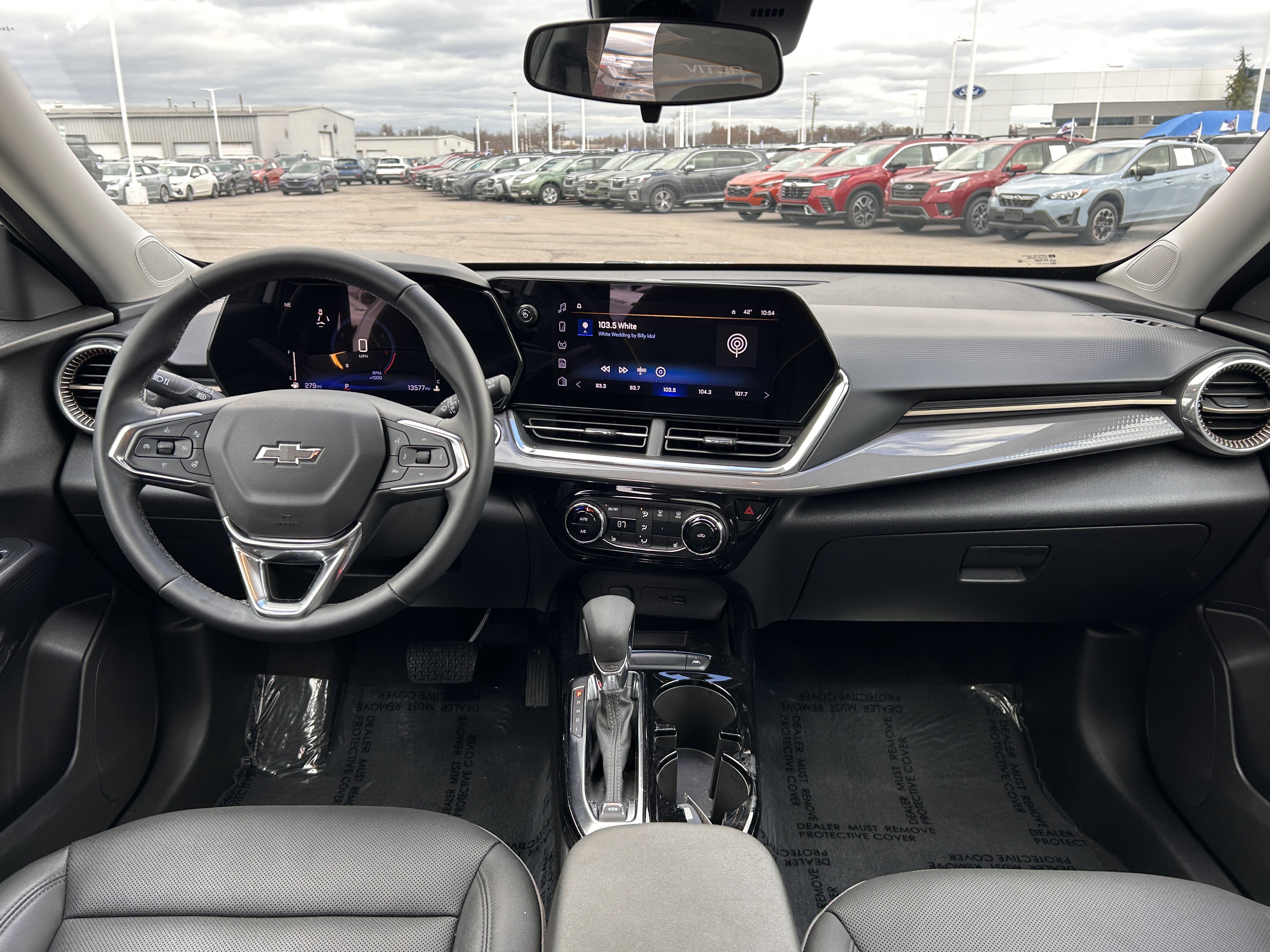 Used 2025 Chevrolet Trax ACTIV w/ Sunroof Package image 10