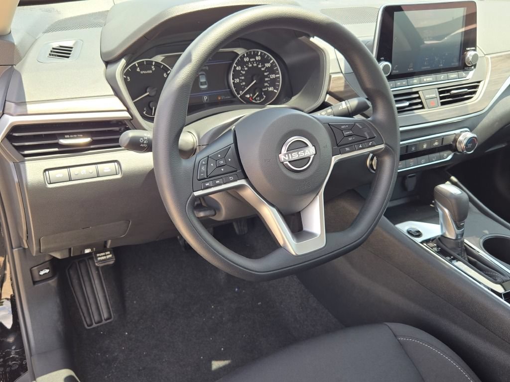 New 2026 Nissan Altima 2.5 SV FWD image 23