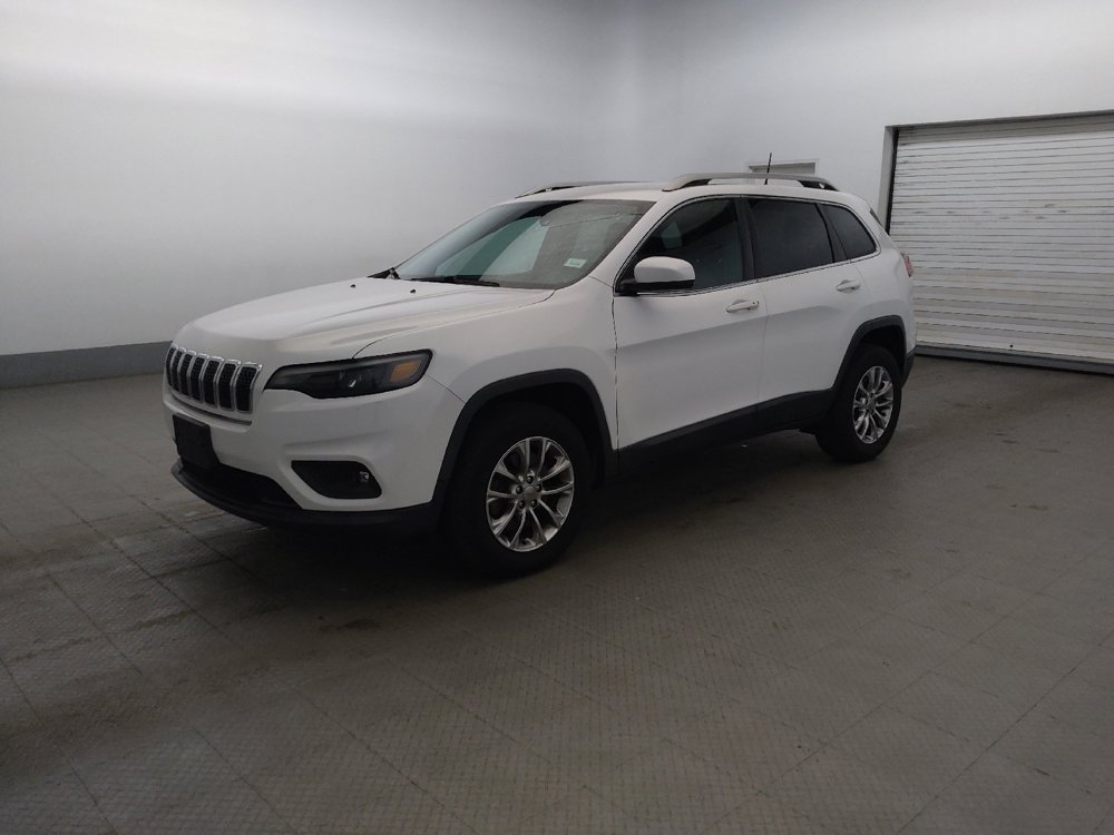 Used 2019 Jeep Cherokee Latitude Plus w/ Cold Weather Group AWD/4WD image 2