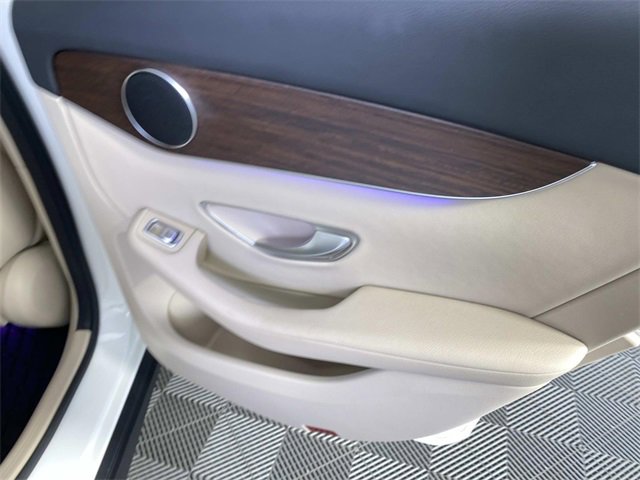 Used 2022 Mercedes-Benz GLC 300 4MATIC image 26