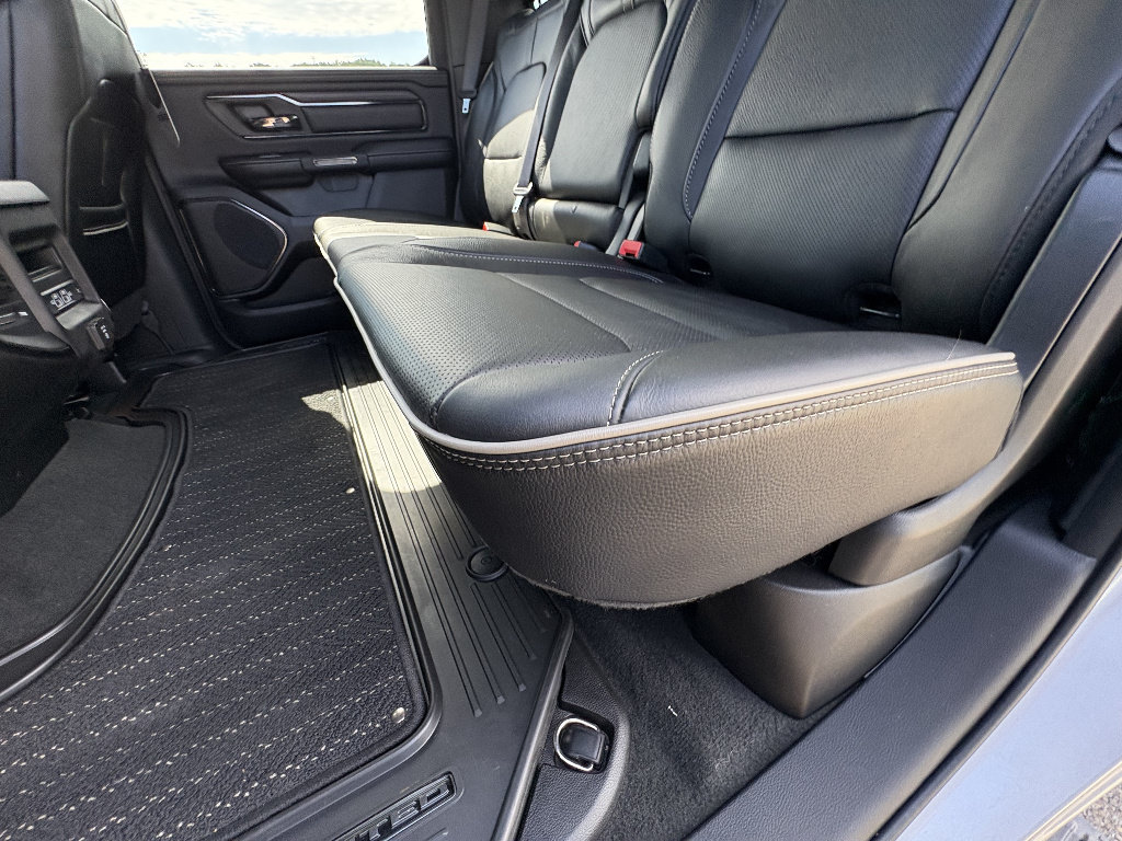 Used 2022 RAM 1500 Limited w/ Cold Weather Group AWD/4WD image 20