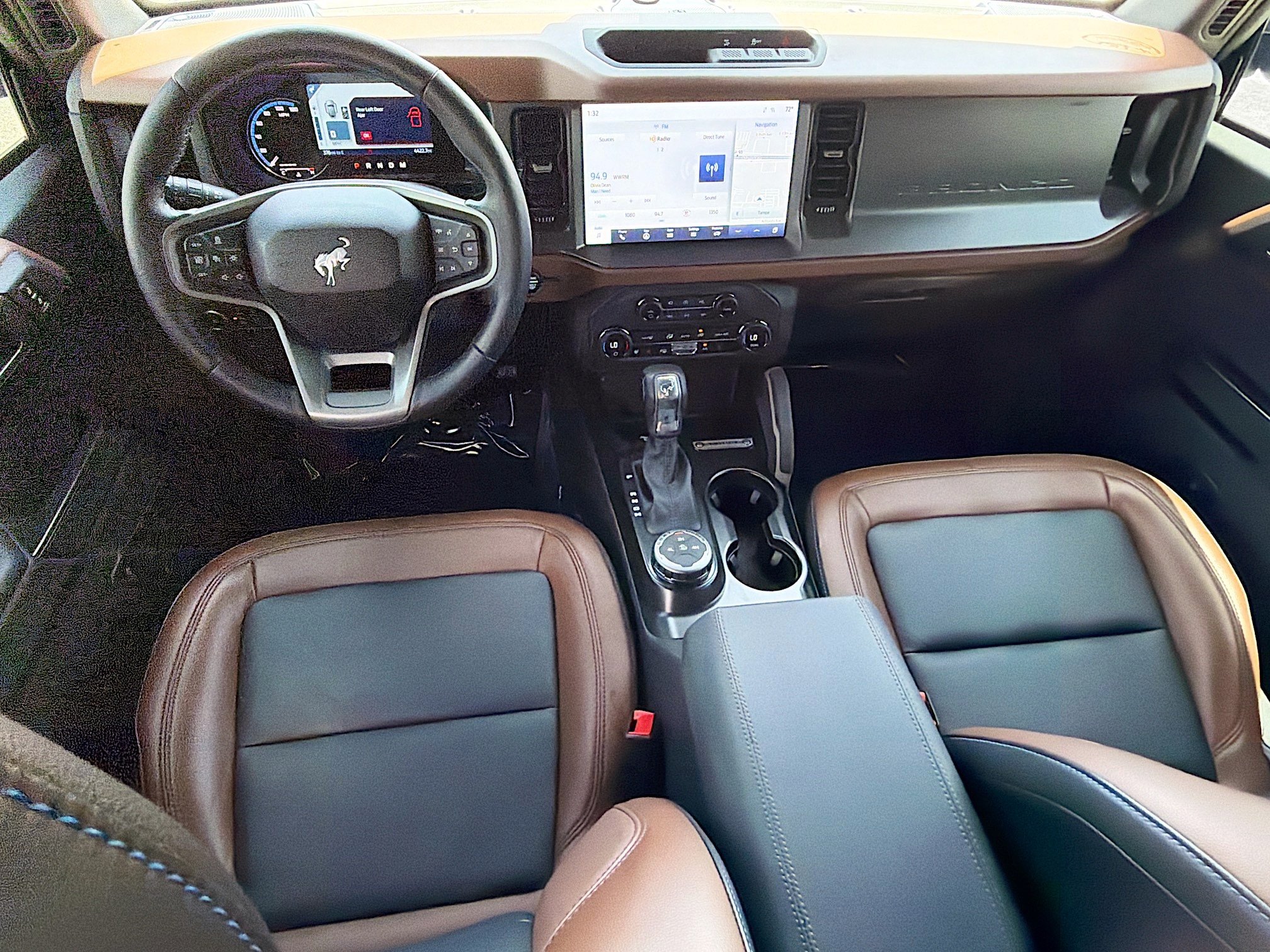 Used 2024 Ford Bronco Outer Banks AWD/4WD image 15