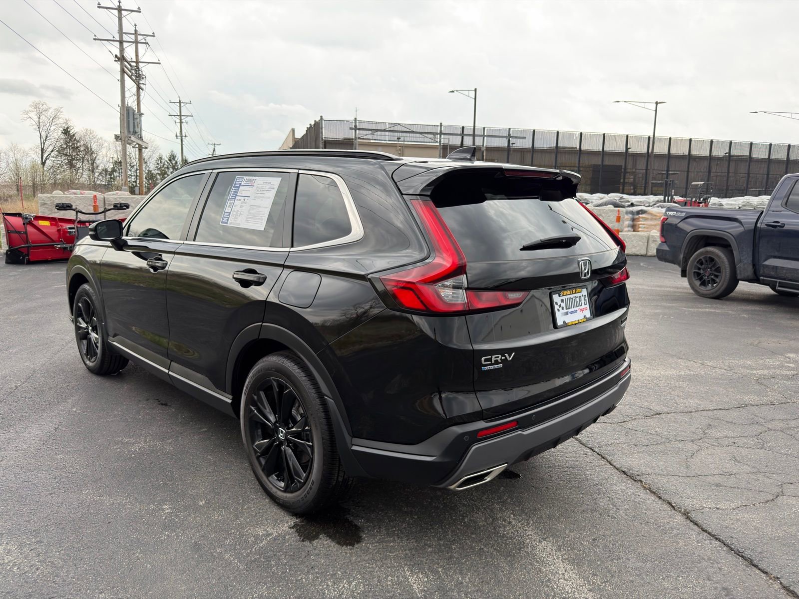 Used 2024 Honda CR-V Sport Touring image 4